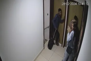 
			
				Membros do CV se passam por policiais e roubam condomínio
			
			