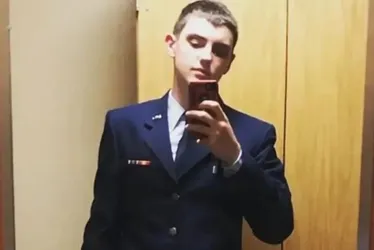 
			
				Militar que vazou documentos dos EUA pega 15 anos de prisão
			
			