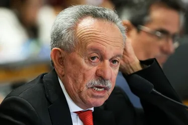 
			
				Bastidores dos poderes homenageiam legado de Biu de Lira
			
			