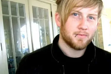 
			
				Morre Bob Bryar, ex-baterista do My Chemical Romance, aos 44 anos
			
			