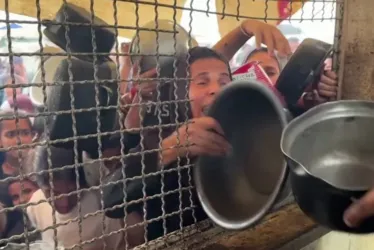 
				Mulheres e crianças vasculham lixo em busca de comida em Gaza, diz ONU
			
			