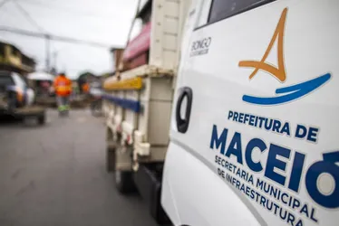 
			
				Obra emergencial interdita faixa da Av. Dona Constança nesta terça-feira
			
			