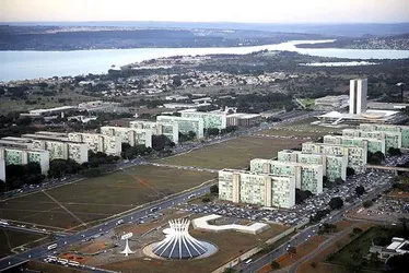 
			
				Mandato para ministro do STF fica para outubro
			
			