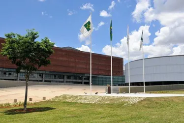 
			
				Pesquisas sinalizaram a vaia dos prefeitos a Lula
			
			