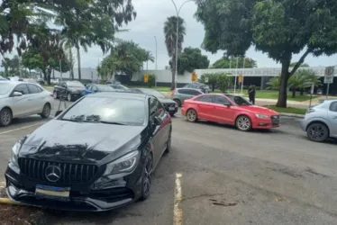 
			
				Quadrilha receptou 300 carros furtados de locadoras e lucrou R$ 20 mi
			
			