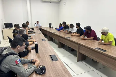 
			
				Reunião discute possibilidade de implantação de botão de pânico para motoristas por app em AL
			
			