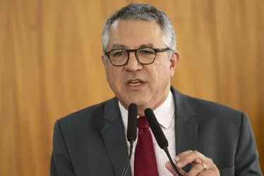 
			
				Fogo amigo do PT e Psol já inicia ‘fritura’ de Padilha na Saúde
			
			