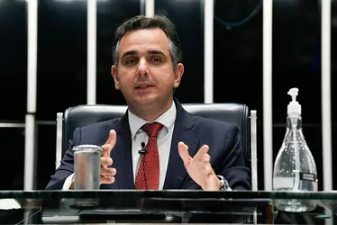 
				Senado banca apartamentos para ministros de Lula
			
			