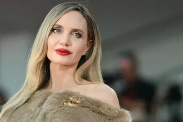 
			
				Stitches | Angelina Jolie irá estrelar filme sobre moda em Paris da diretora Alice Winocour
			
			