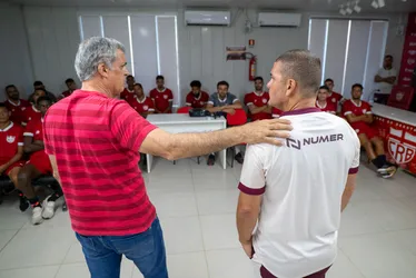 
			
				Umberto Louzer diz que CRB busca outros "cinco ou seis atletas" para 2025
			
			