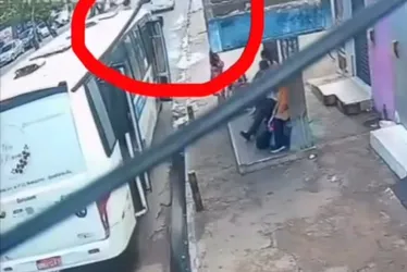 
			
				Vídeo mostra momento em que caminhão-pipa atropela e mata mulher no Trapiche
			
			
