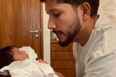 
			
				Yuri Lima posta primeiras fotos com Nala e se declara para a filha
			
			