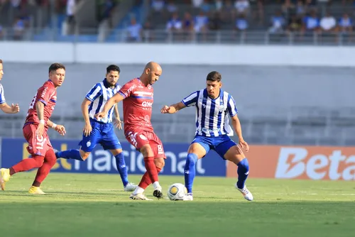 
				CSA vence o Barcelona de Ilhéus e avança na Pré-Copa do Nordeste: 1 a 0
			
			