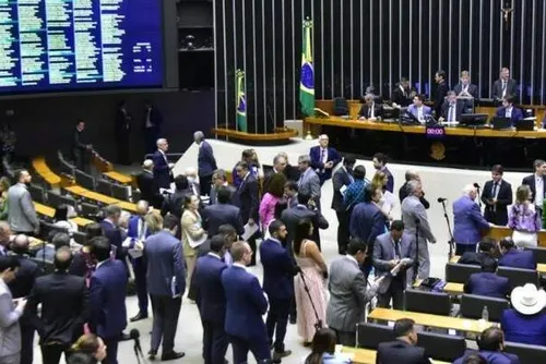 
				Congresso tem 49 pedidos de convocação de Nísia para explicar caos na Saúde
			
			