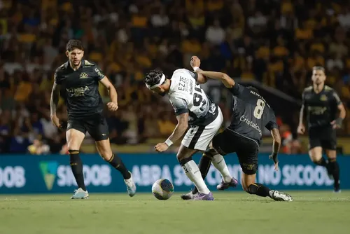 
				Corinthians vira sobre o Criciúma e segue vivo na luta por uma vaga na Libertadores
			
			