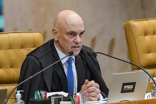 
				Governo abafa escândalo da agressão do filho de Lula à ex-mulher
			
			
