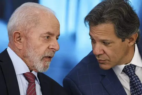 
				Governo usa só 44% de vacinas compradas no ano
			
			