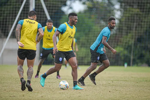 
				Jean Cléber abre o jogo e diz que ainda há valores para receber do CSA
			
			
