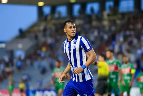 
				No Rei Pelé, CSA estreia no Alagoano com vitória tranquila sobre o CSE: 3 a 0
			
			