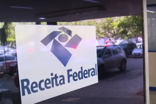 
				Receita Federal: contribuinte pode ajudar idosos, crianças e adolescentes
			
			