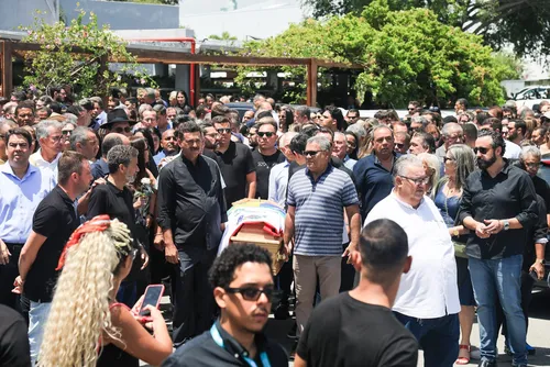 
				Alagoas dá adeus a Biu de Lira em meio a diversas homenagens
			
			
