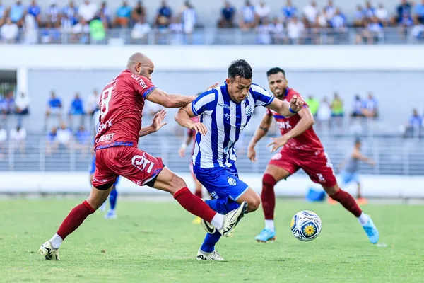 

				CSA vence o Barcelona de Ilhéus e avança na Pré-Copa do Nordeste: 1 a 0

			