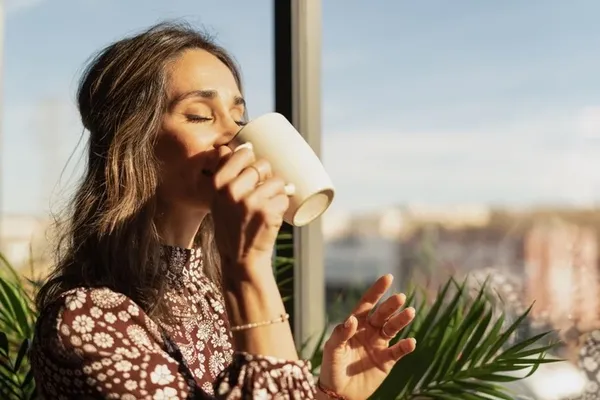 
				
					“Chá da juventude”: veja receita que turbina a produção de colágeno
				
				