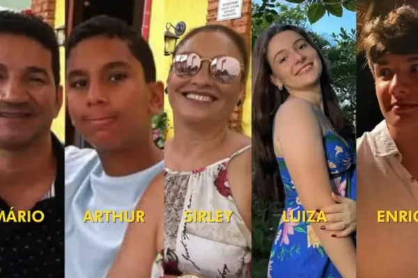 
			
				5 pessoas morrem em acidente enquanto voltavam de formatura
			
			