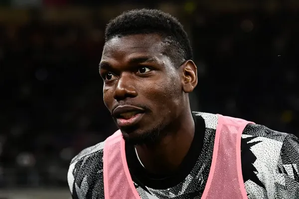 
				
					Doping e concorrncia esfriam interesse do Corinthians em Pogba
				
				