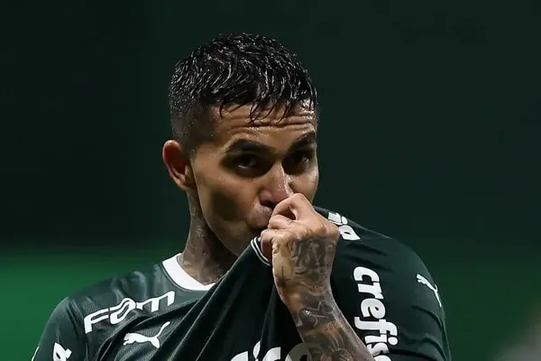 
				
					Dudu assina rescisão e não joga mais pelo Palmeiras
				
				