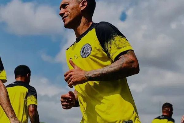 
			
				Elenco do ASA viaja para Juazeiro-BA onde decide futuro na Pr-Copa do Nordeste
			
			