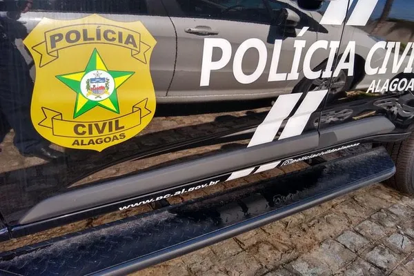 
				
					Polícia prende mandante de assassinato por dívidas com drogas em Campo Alegre
				
				