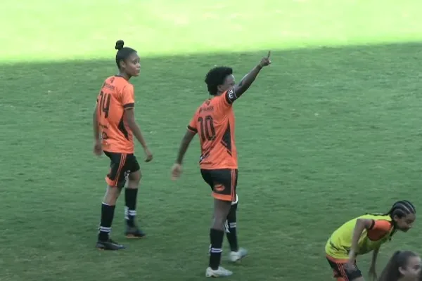 
				
					UDA não alivia, aplica goleada e é campeã do Alagoano Feminino pela décima primeira vez
				
				