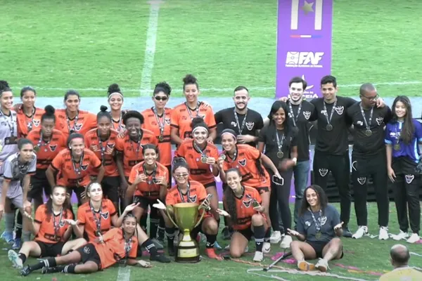 
				
					UDA não alivia, aplica goleada e é campeã do Alagoano Feminino pela décima primeira vez
				
				