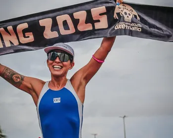 Atleta alagoana Rayssa Brêda vence etapa Aracaju do Ôxe Triatlo