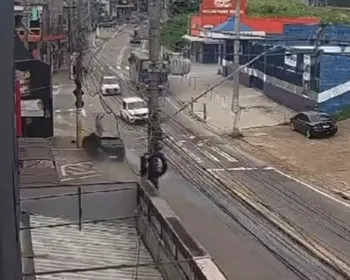 Cenas fortes: homem que varria calçada é atropelado e morto