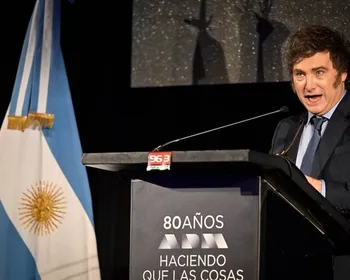 Governo Milei remove sigilo de arquivos da ditadura na Argentina