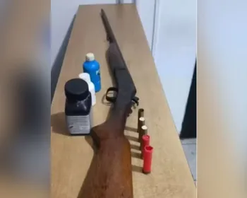 Homem soca esposa no rosto após desconfiar de traição e acaba preso