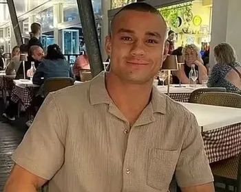 Lutador de MMA morre dias após luta com doença da urina preta