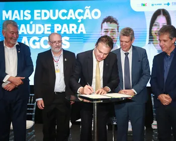 Ministro da Educação assina ordem de serviço para obras no HU e anuncia prédio da Ufal em Penedo