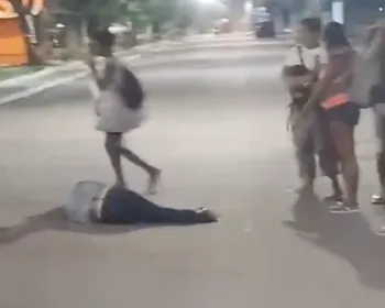 Vídeo: motociclista morre após colidir com veículo na Pajuçara