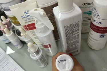 
			
				Clínica de estética é interditada na Serraria por uso de produtos vencidos
			
			