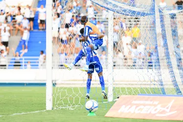 

				Com dois de Tiago Marques, CSA derrota o Murici no Rei Pelé: 2 a 0

			