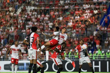 
			
				Com dois gols de Ciel, ex-ASA, CRB perde para o Ferroviário, pela Copa do Nordeste: 2x1
			
			