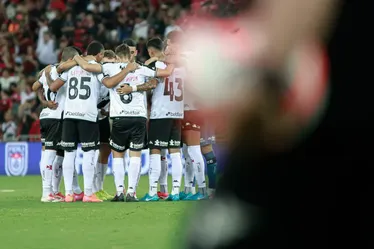 
			
				Dá para acreditar? Relembre viradas marcantes do Vasco sobre o Flamengo
			
			