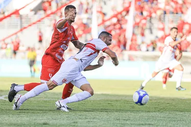 

				CRB vence o Penedense na primeira partida da semifinal do Campeonato Alagoano

			