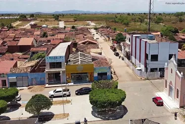 
			
				Homem é preso em Craíbas após agredir companheira e ferir policial ao tentar tomar arma
			
			