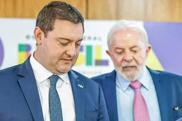 
			
				Lula atrai Ratinho Jr para ser vice do PT em 2026
			
			