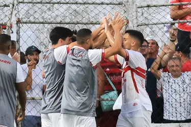 
			
				Mário Marroquim fala sobre presença do CRB na final e revela: "Meu sonho é o tetra"
			
			