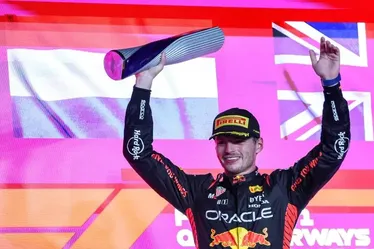 
			
				CEO da McLaren indica destino surpreendente para Verstappen
			
			